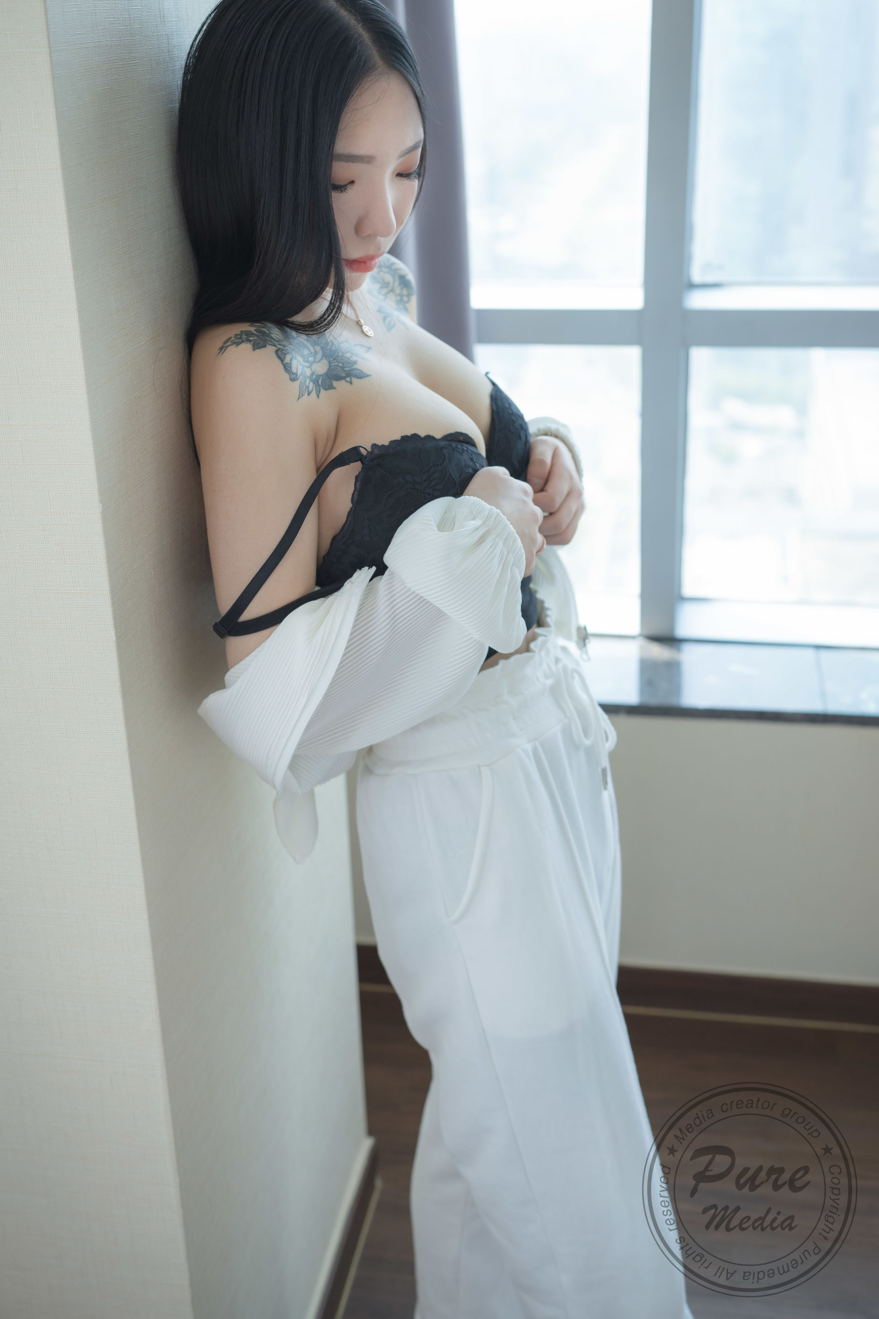 [PURE MEDIA] Yeon-hwa 黑色内衣 [28P] 封面
