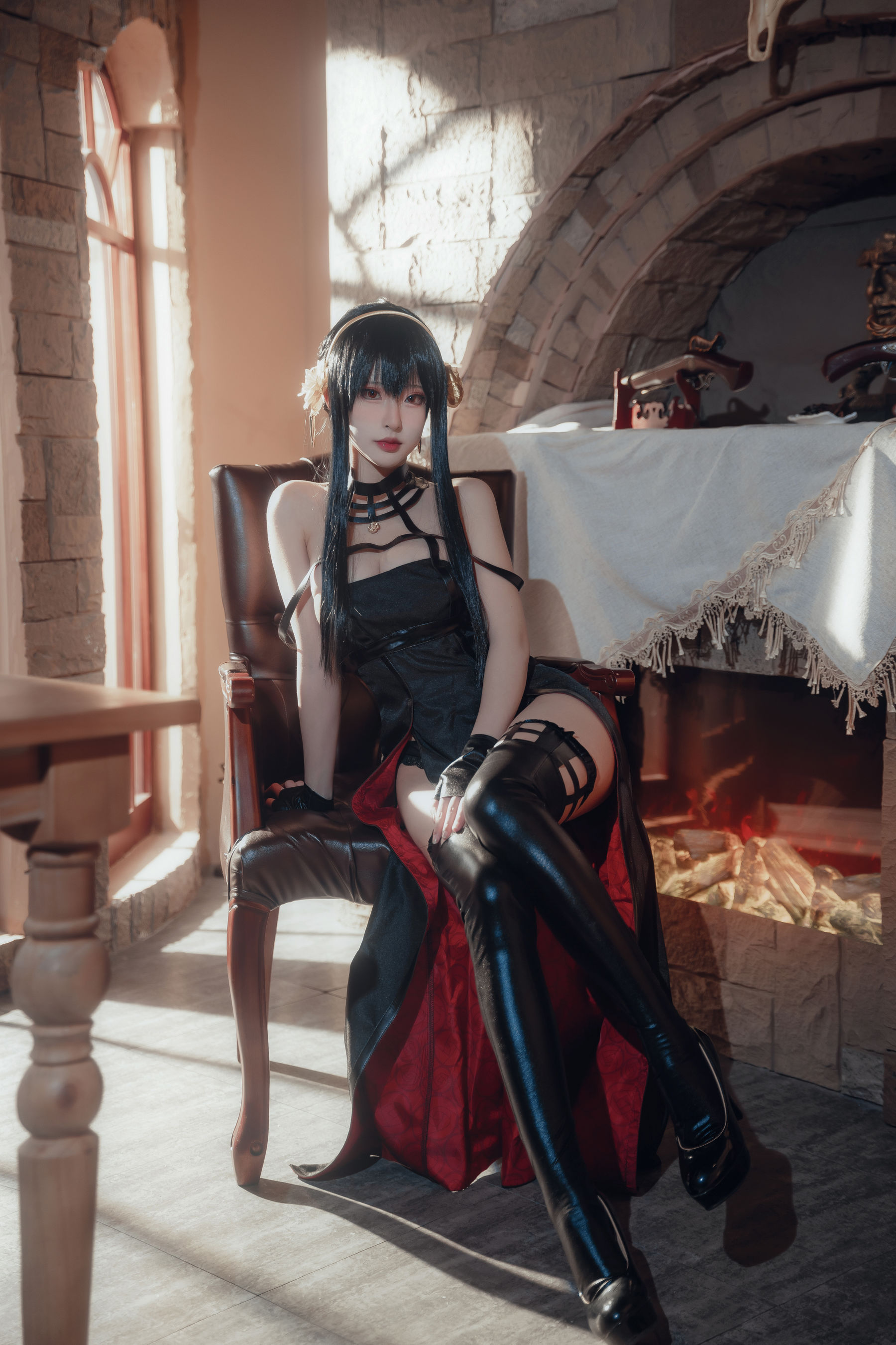 [COSPLAY] 清水由乃 间谍过家家 约尔战斗服 封面