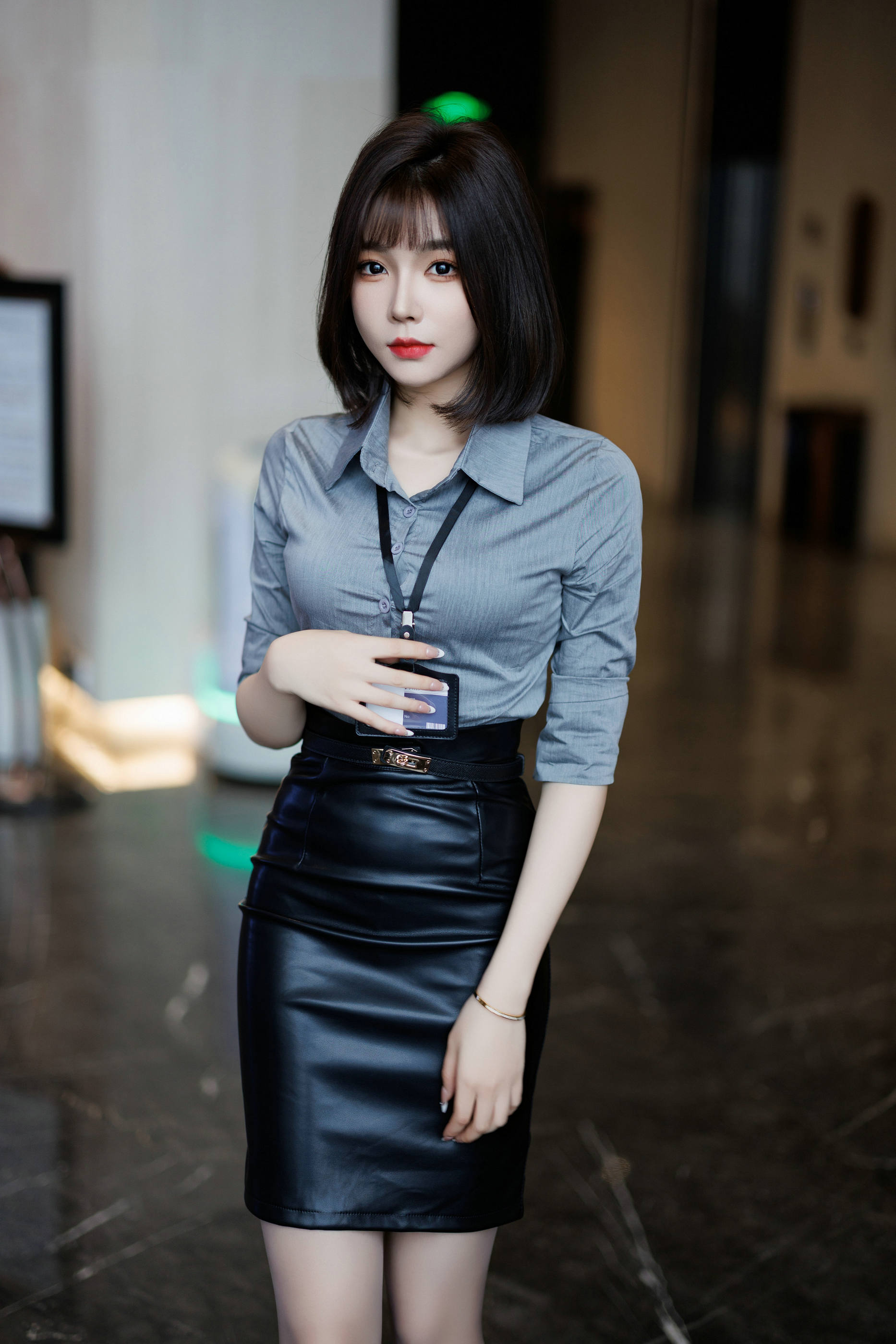 [秀人内购] 徐莉芝Booty 诱人私拍福利 性感OL秘书 第 69 张