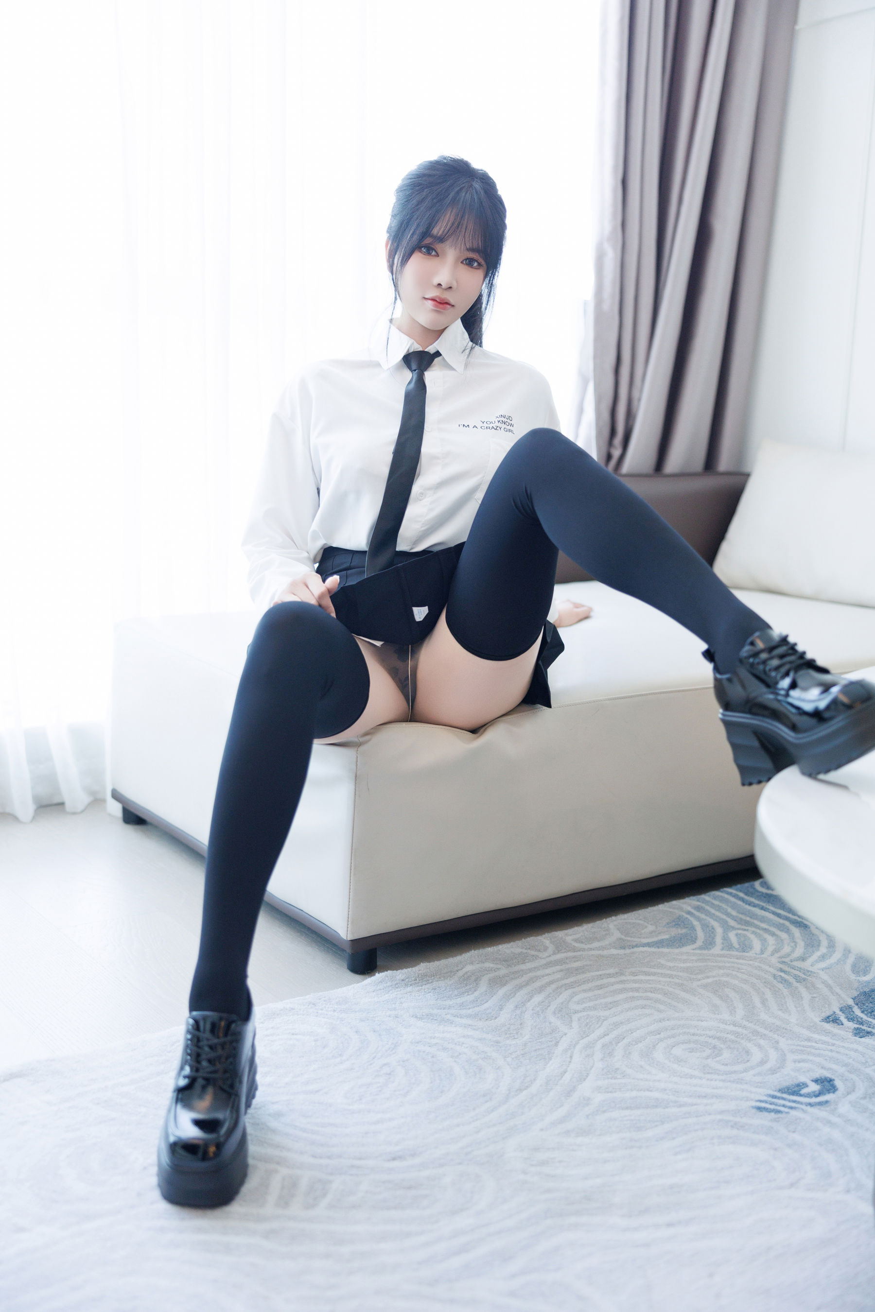 [秀人内购] 娜比 诱人私拍福利 学生装 第 131 张