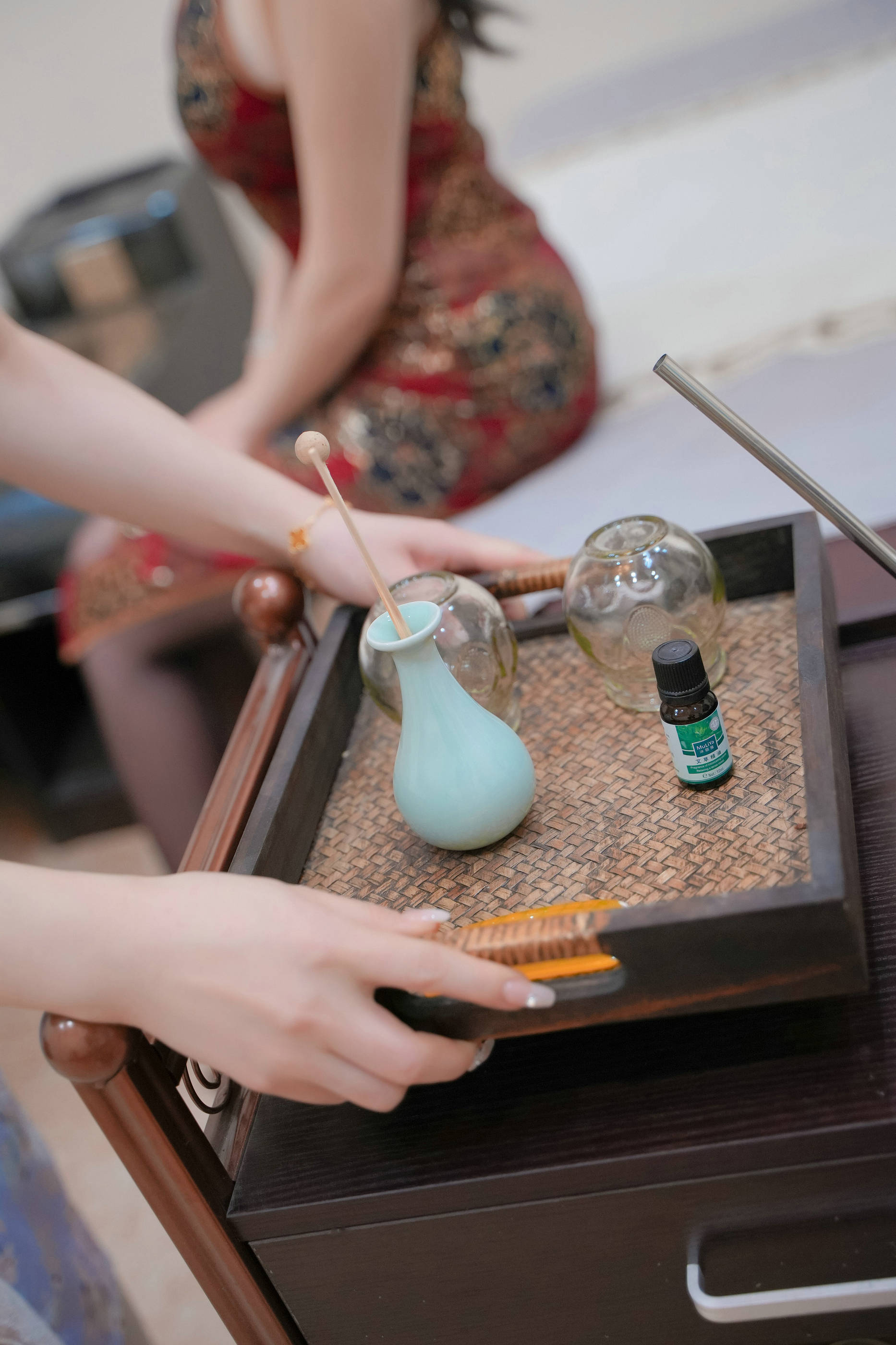 [秀人内购] 周妍希&雨儿酱eve 诱人私拍福利 双人旗袍按摩师 第 75 张