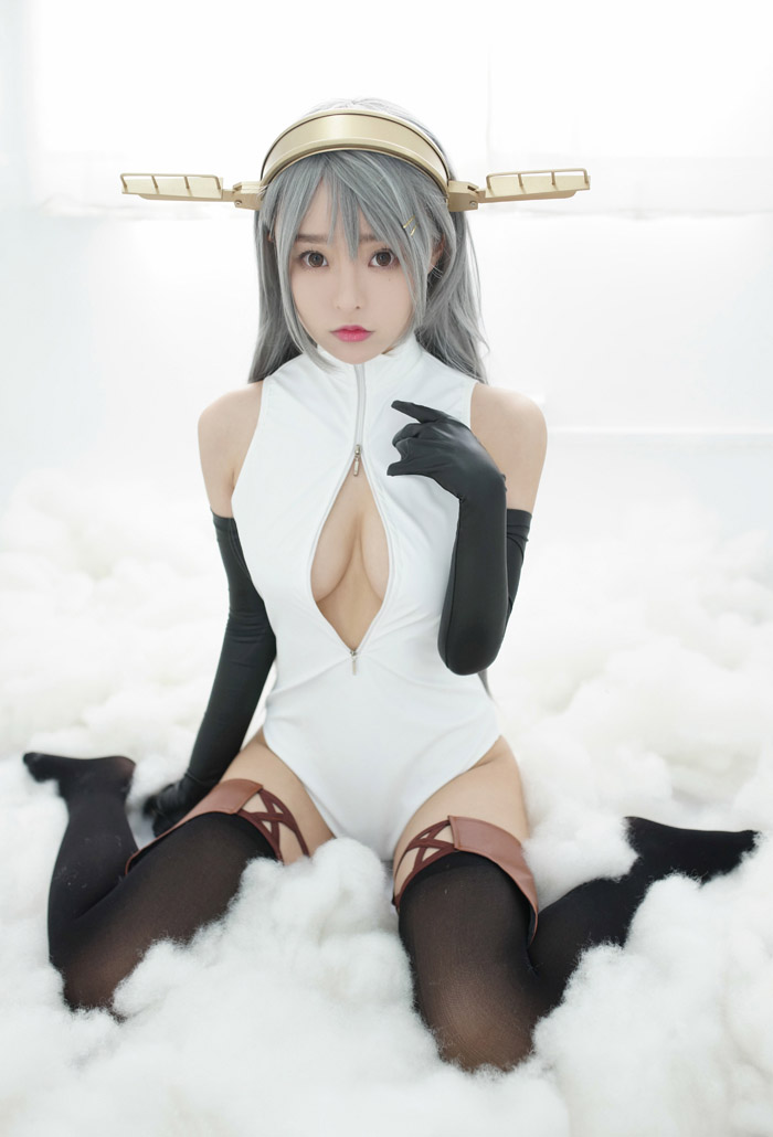 舰娘cosplay柳侑绮大胆开胸泳衣版 封面