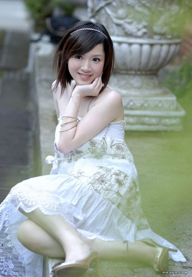 广州大学英语系清纯女生 封面