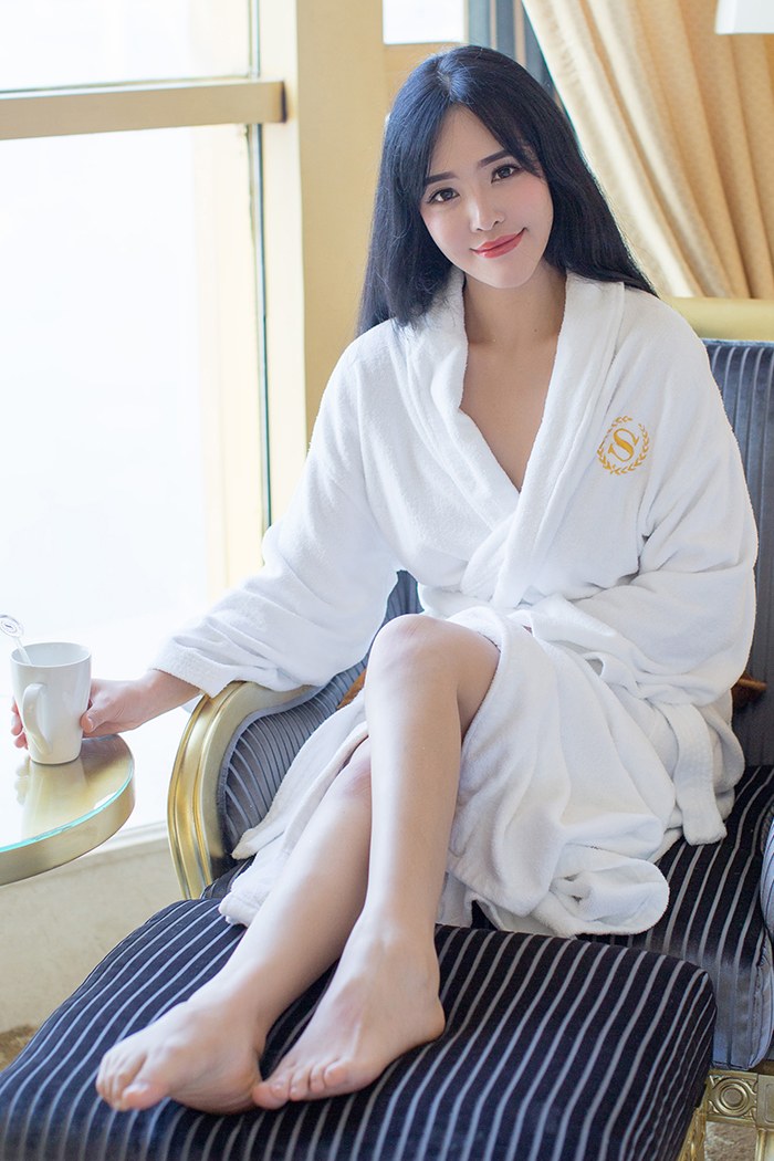 俏丽女仆刘钰儿丰乳肥臀惊艳眼球 封面