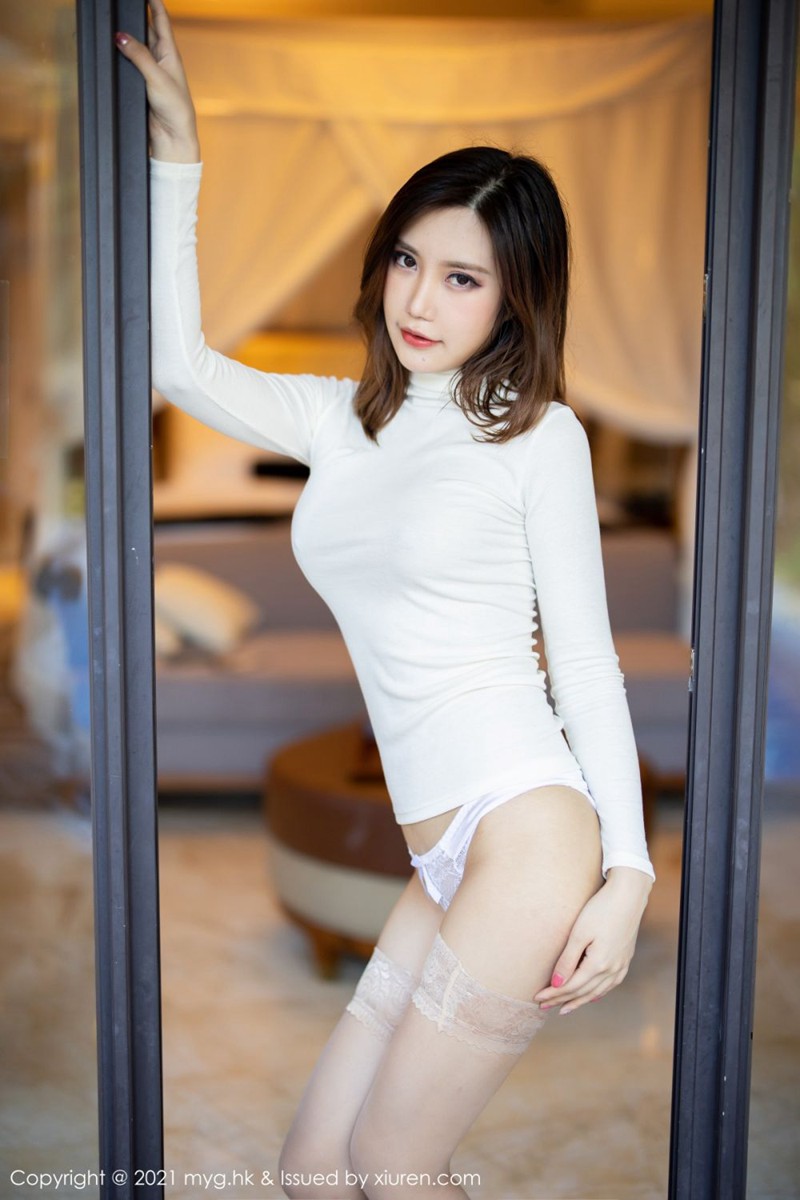 [MyGirl美媛馆] 2021.04.19 VOL.513 绮里嘉Carina 室外泳池性感湿身与蕾丝袜 [65+1P] 第 10 张