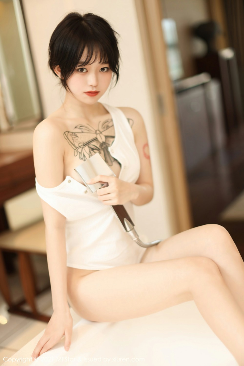 [MFStar模范学院] 2021.05.17 VOL.496 奶瓶子 淋漓湿身的浴室浴缸妩媚 [48+1P] 第 22 张