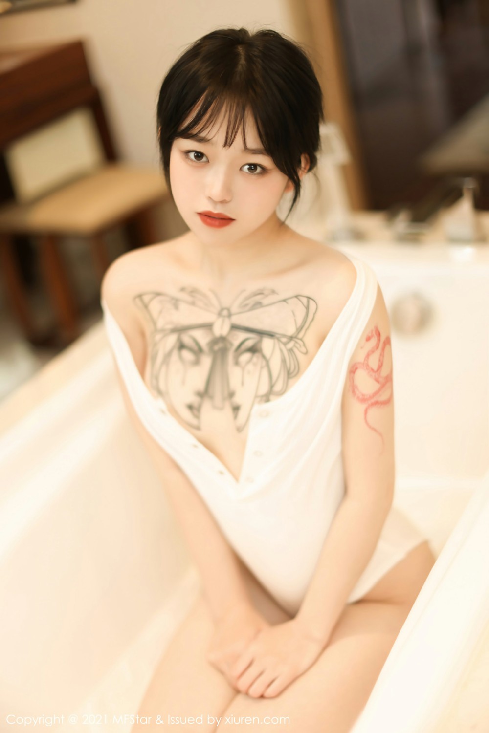 [MFStar模范学院] 2021.05.17 VOL.496 奶瓶子 淋漓湿身的浴室浴缸妩媚 [48+1P] 第 31 张