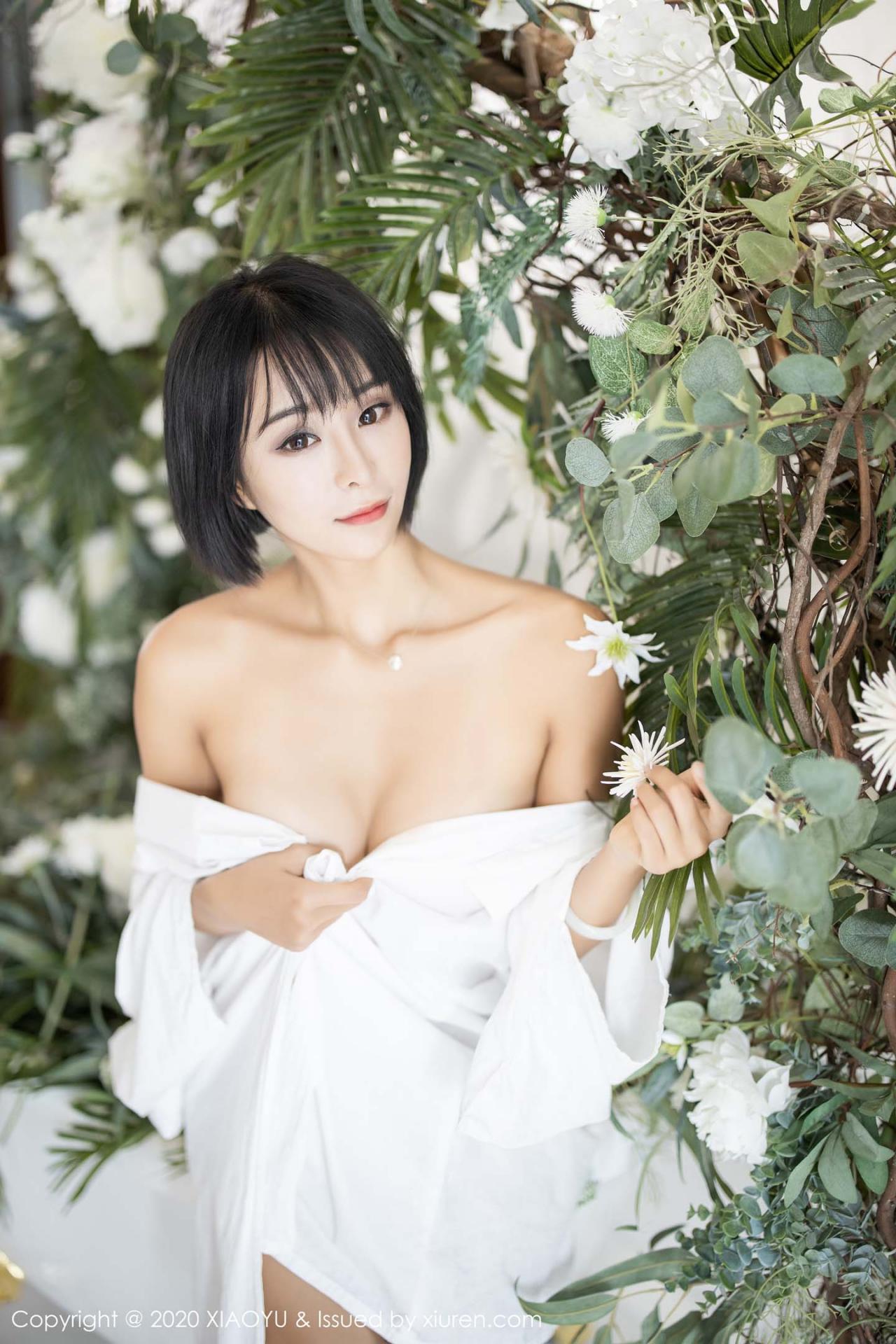 [XIAOYU语画界] 2020.04.20 VOL.292 蓝夏Akasha 黑白变换服饰性感写真 [64+1P] 封面