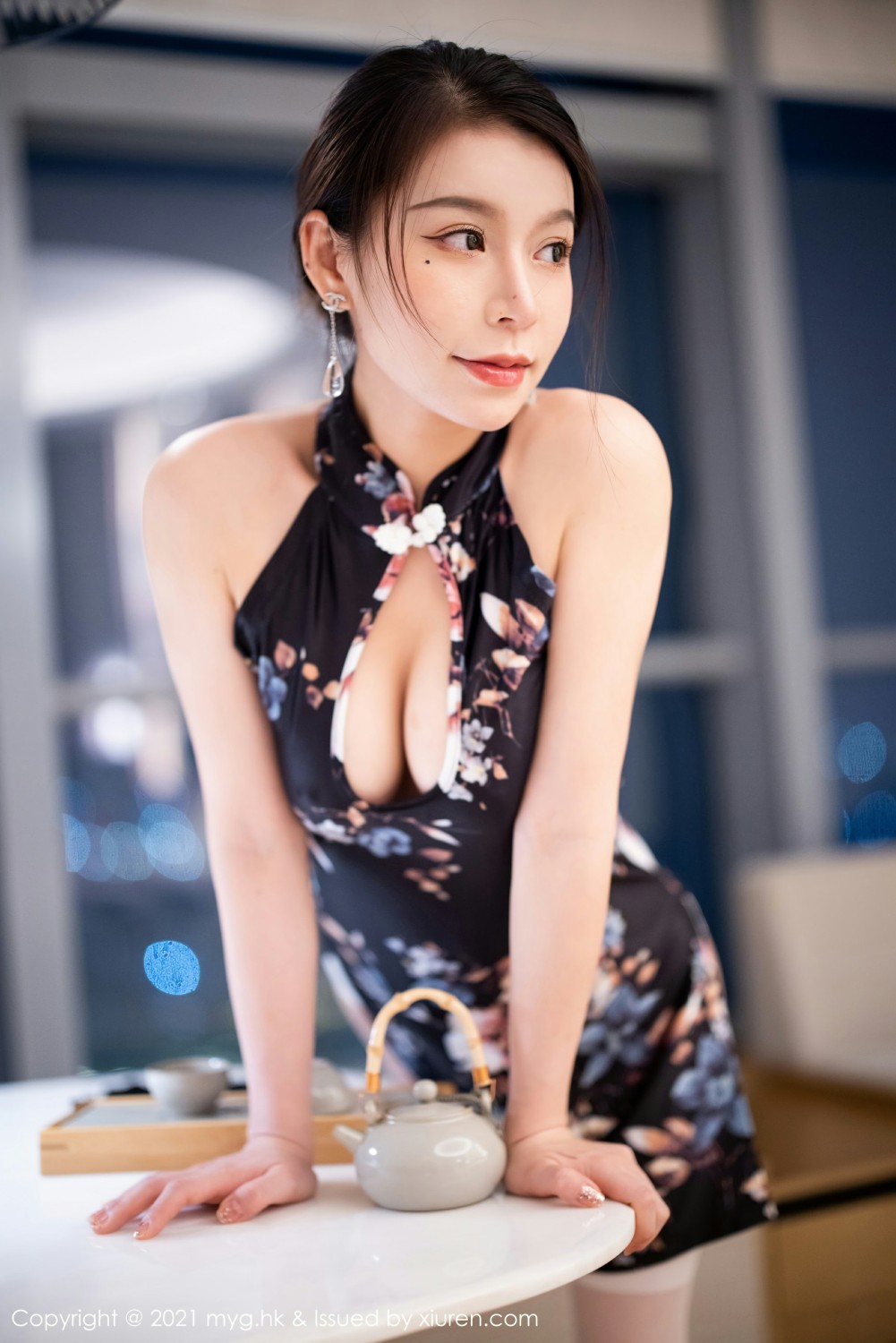 [MyGirl美媛馆] 2021.08.24 VOL.580 vetiver嘉宝贝儿 古典旗袍与现代丝袜 [62+1P] 第 21 张