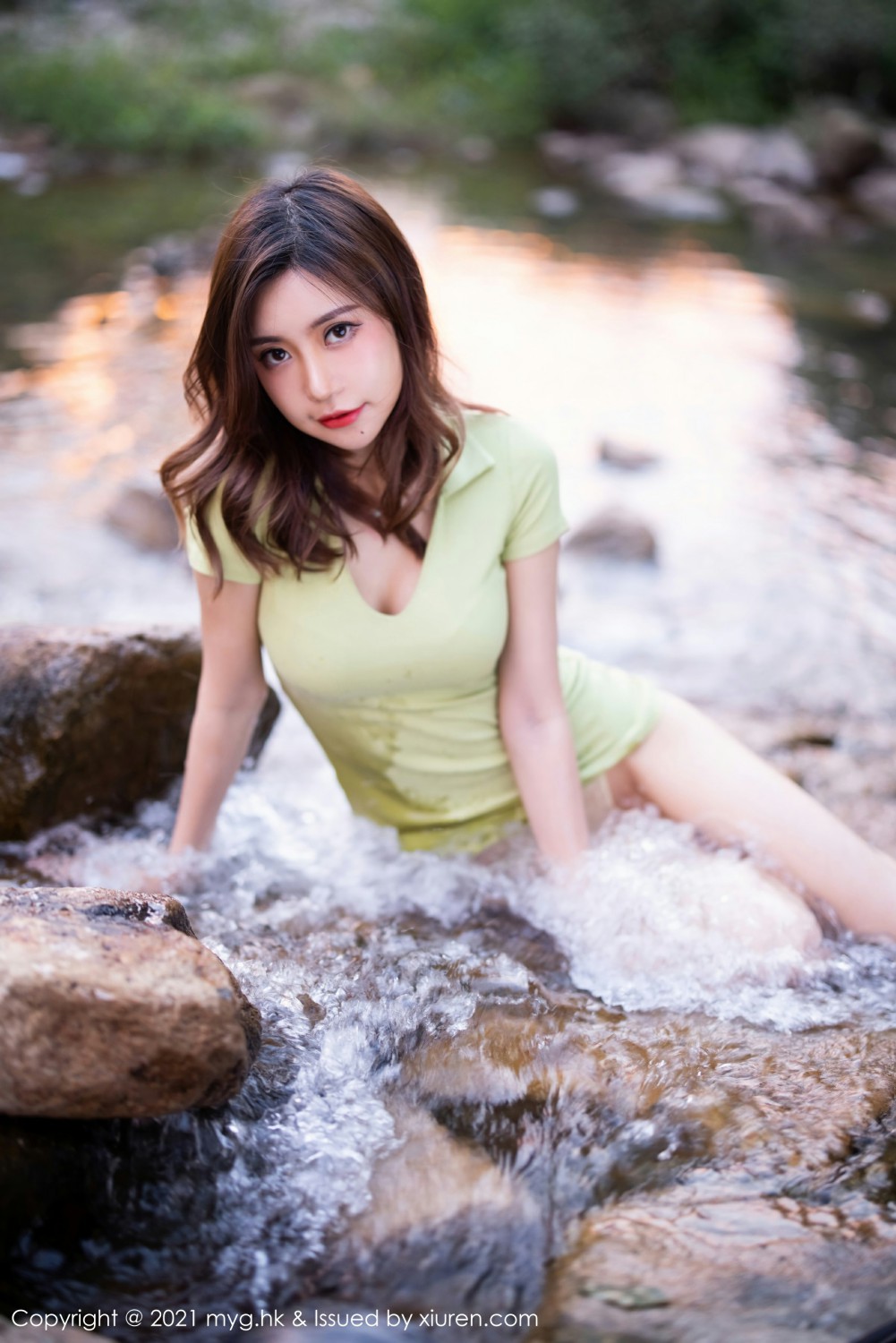 [MyGirl美媛馆] 2021.09.27 VOL.597 绮里嘉ula 山涧溪水中 性感写真 [50+1P] 第 14 张