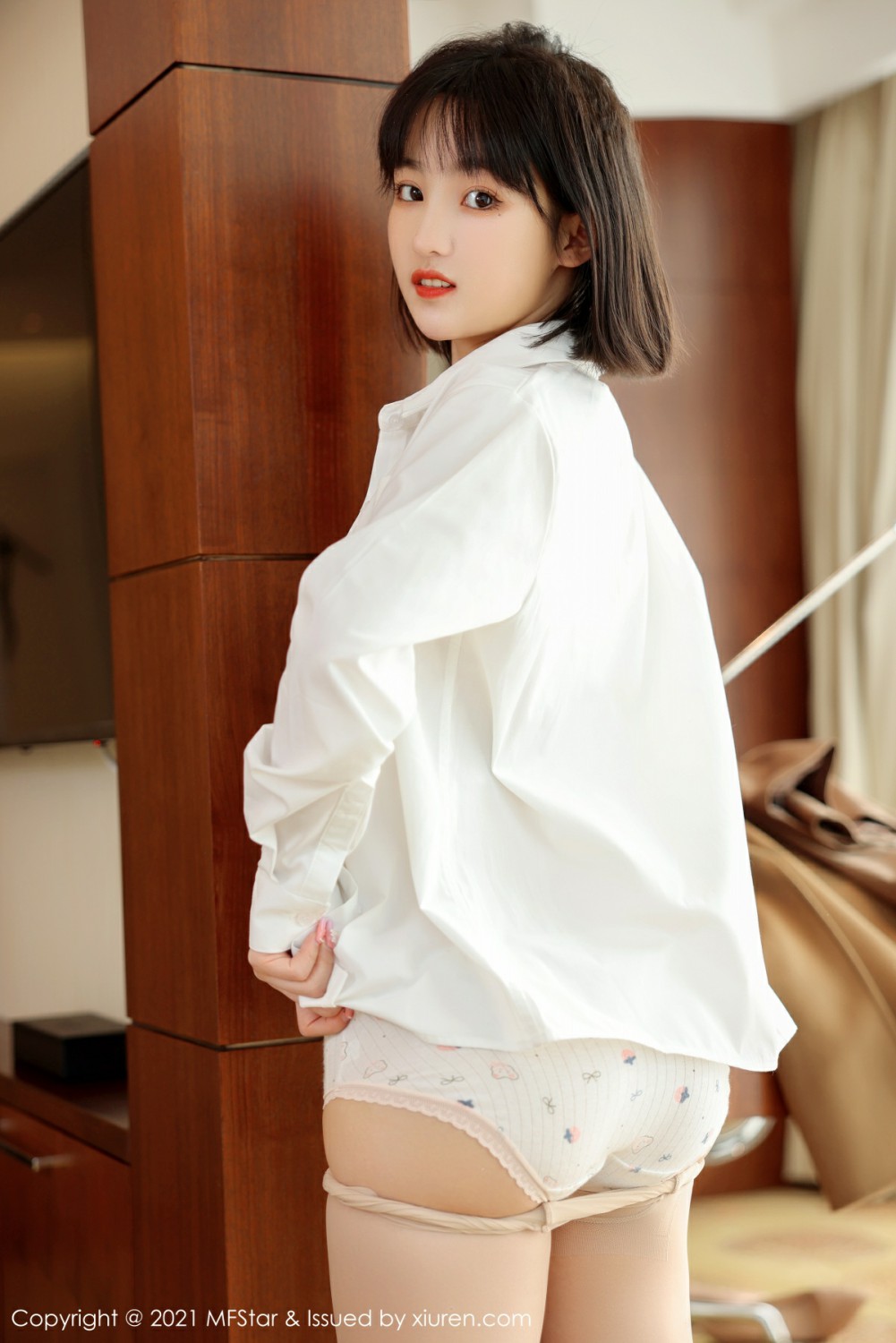 [MFStar模范学院] 2021.11.29 VOL.543 甜筒晓彤 甜美可人主题 私房写真 [53+1P] 第 16 张