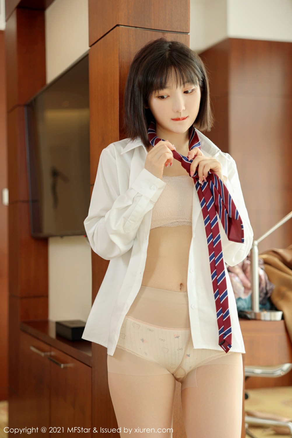 [MFStar模范学院] 2021.11.29 VOL.543 甜筒晓彤 甜美可人主题 私房写真 [53+1P] 第 20 张