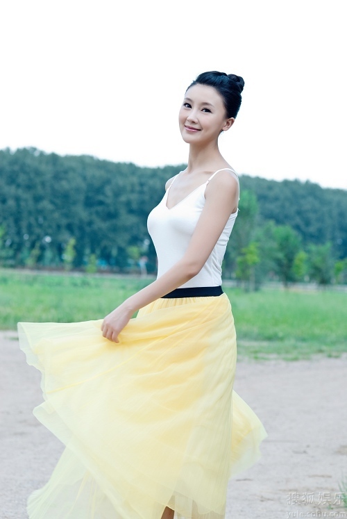 纯美女人甘薇初秋美肤写真 封面