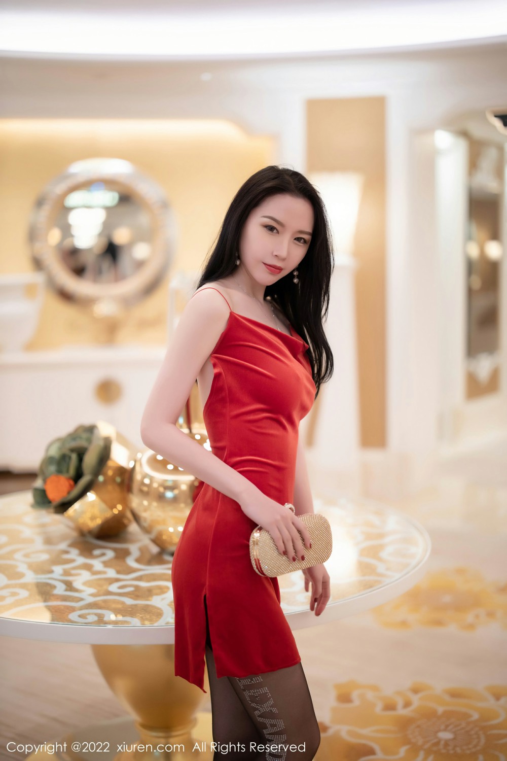 [XiuRen秀人网] 2022.01.10 No.4443 梦心玥 性感红色吊裙诱人黑丝 [96+1P] 封面