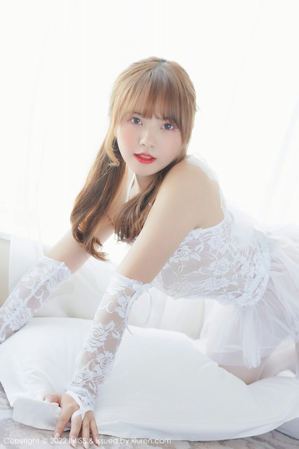 [IMISS爱蜜社] 2022.04.01 VOL.674 张思允Nice 白色蕾丝婚纱 性感写真 [59+1P] 第 13 张