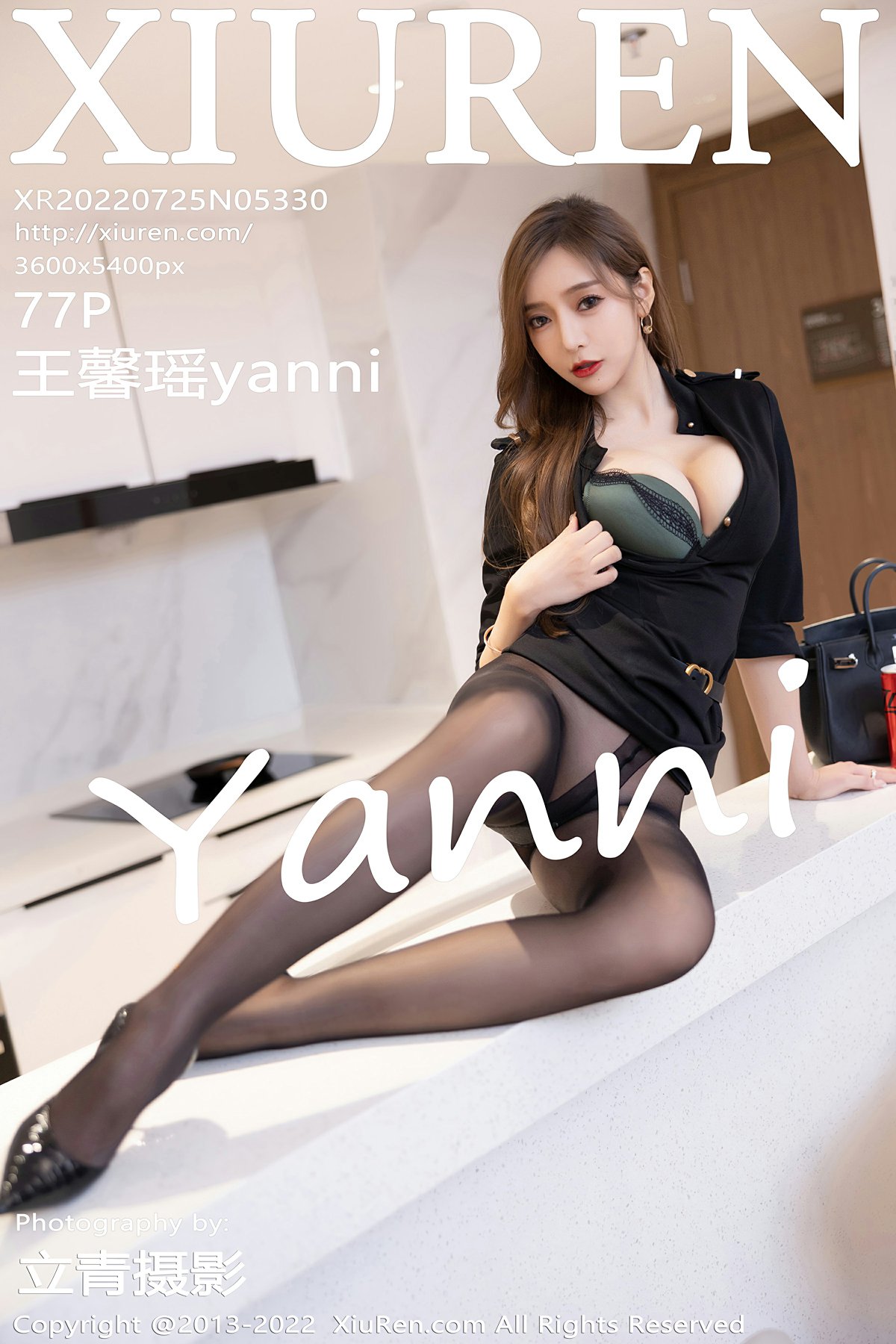 [XiuRen秀人网] 2022.07.25 No.5330 王馨瑶yanni 诱人黑丝 性感写真 [77+1P] 封面