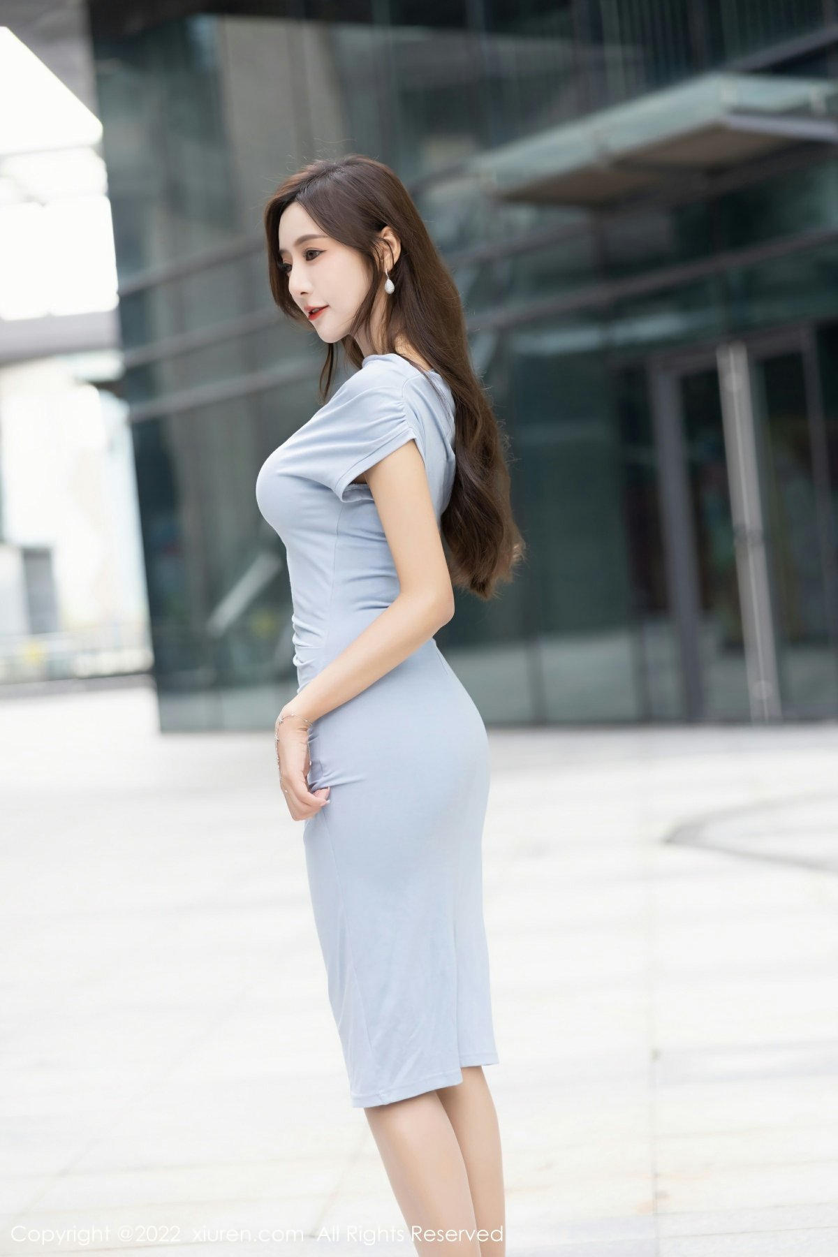 [XiuRen秀人网] 2022.09.30 No.5674 王馨瑶yanni 御姐姿态 淡紫色蕾丝内衣 性感写真 [90+1P] 封面