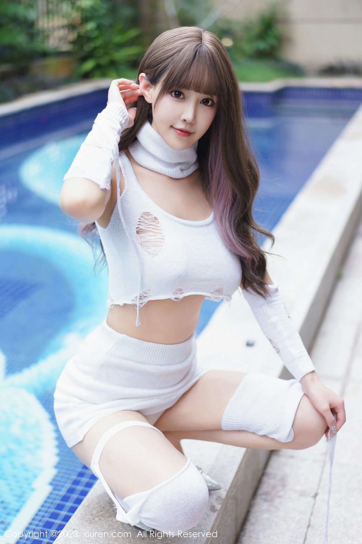 [XiuRen秀人网] 2023.02.14 No.6261 朱可儿Flora 性感白色短款上衣 晶莹剔透雪峰美臀 三亚旅拍写真 [80+1P] 封面