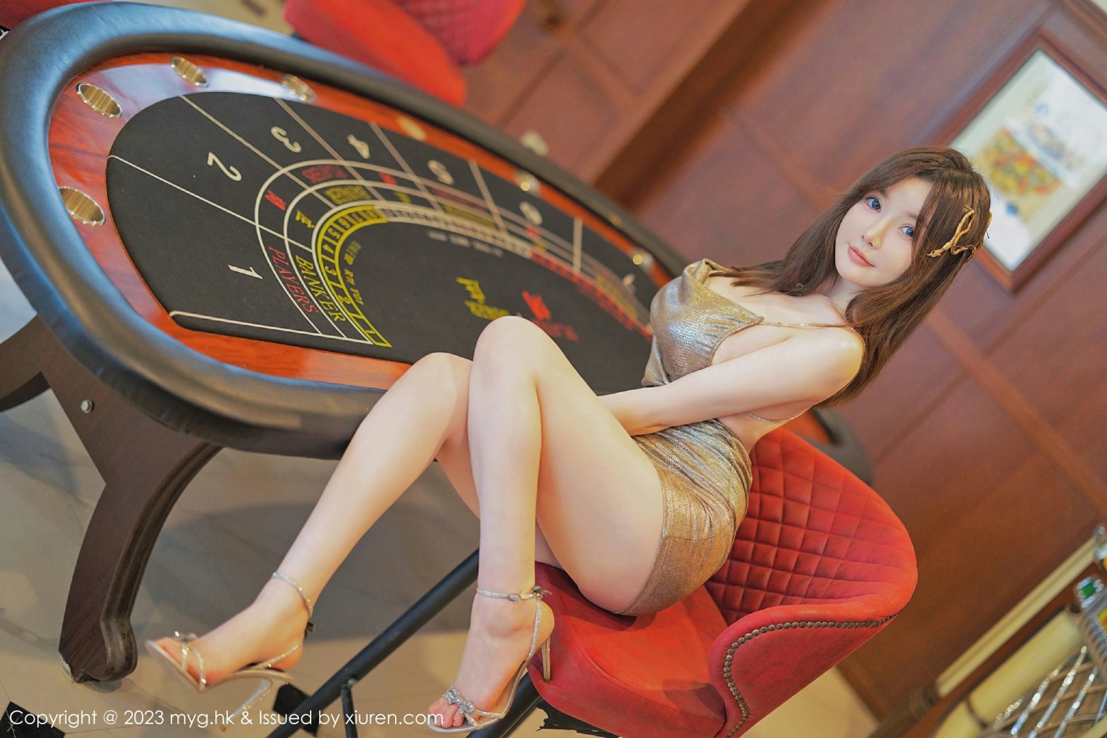 [MyGirl美媛馆] 2023.02.17 VOL.646 糯美子MINIbabe 性感暗金色短裙 童颜巨乳 澳门旅拍写真 [60+1P] 第 37 张