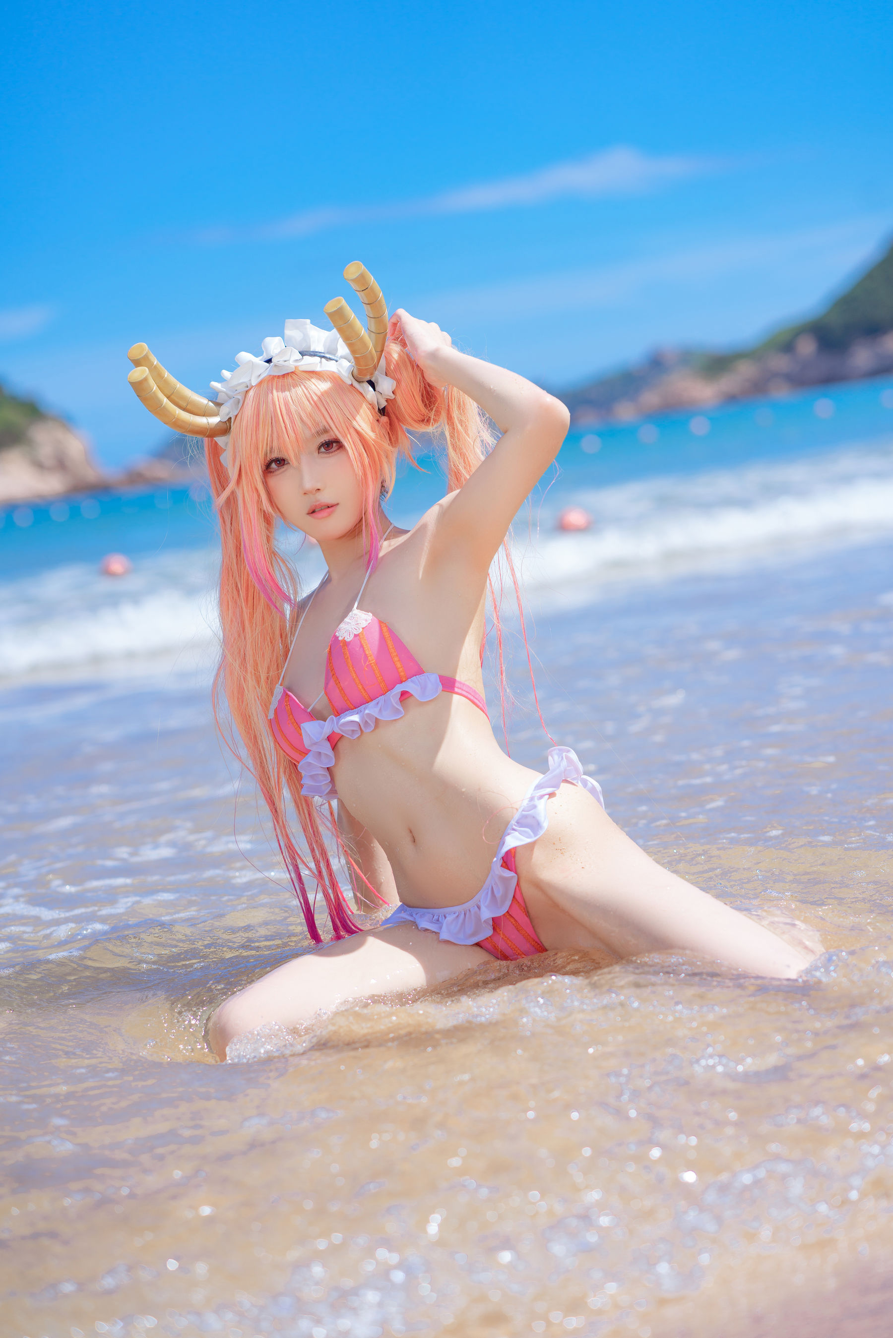 [COSPLAY]阿包也是兔娘 – 龙女仆泳装 封面