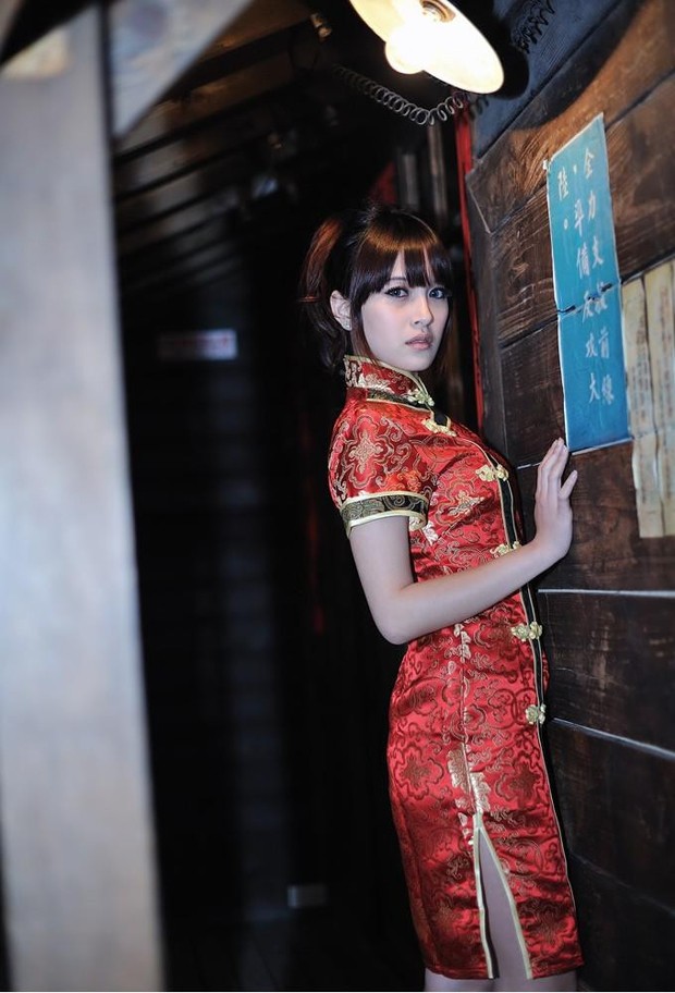 旗袍美女小米尽显东方魅力 封面