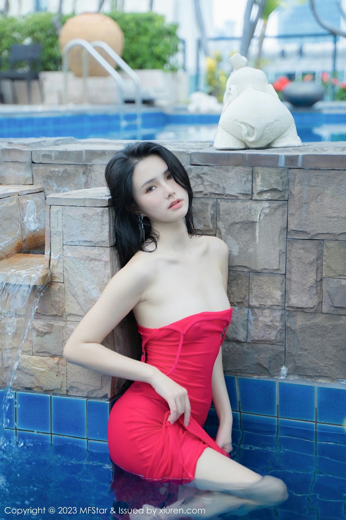 [MFStar模范学院] 2023.06.26 VOL.629 艾希儿 玫红色吊带短裙 性感写真 [57+1P] 第 23 张