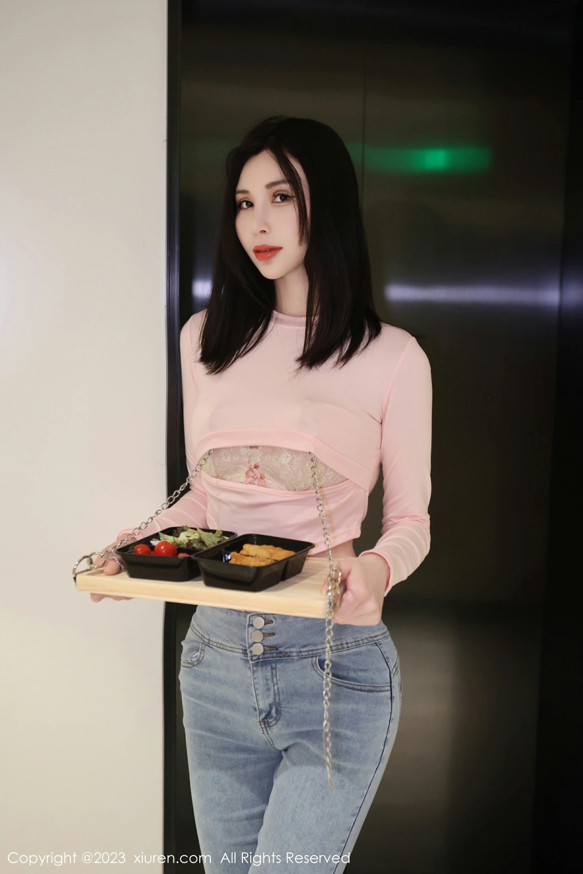 [XiuRen秀人网] 2023.06.29 No.6992 曼柔 粉色蕾丝内衣 性感写真 [82+1P] 封面